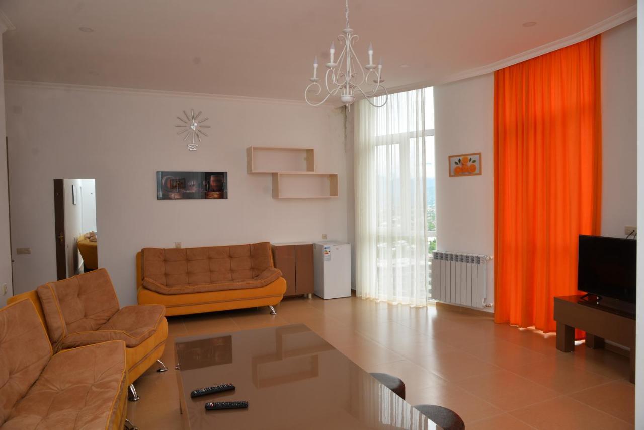 Orange Home Hotel Батуми Экстерьер фото