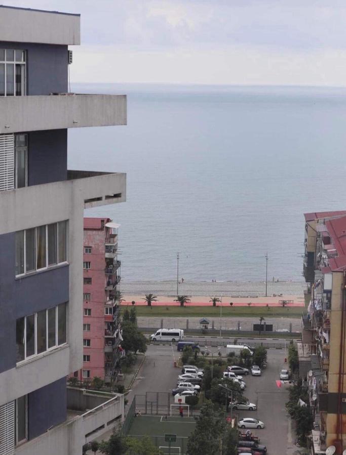 Orange Home Hotel Батуми Экстерьер фото