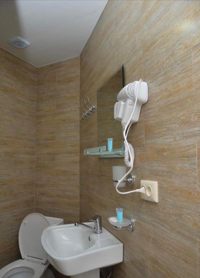 Orange Home Hotel Батуми Экстерьер фото