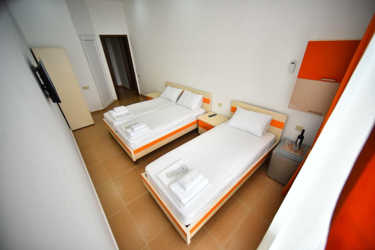 Orange Home Hotel Батуми Экстерьер фото