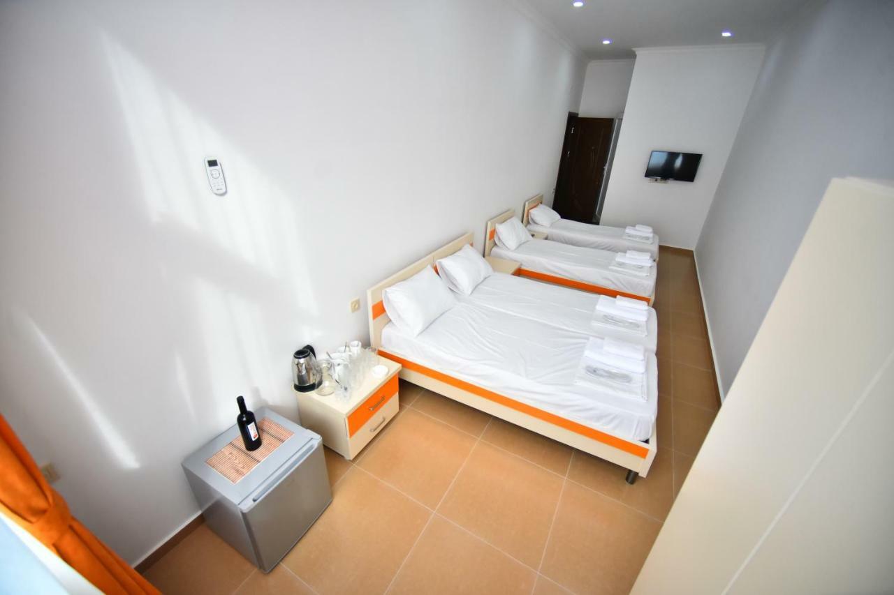 Orange Home Hotel Батуми Экстерьер фото